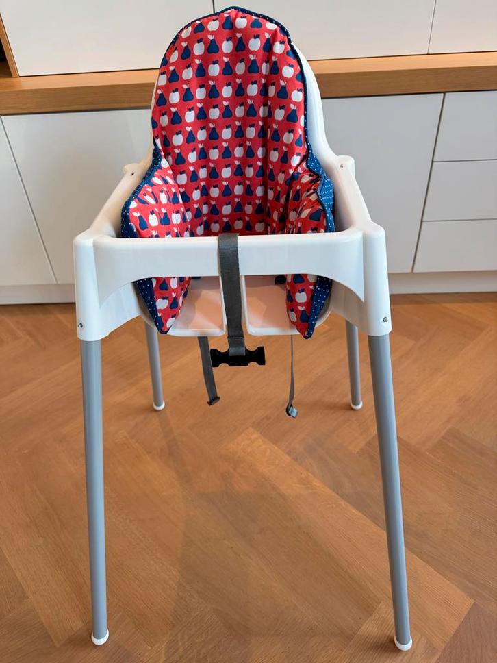 Ikea Antilop kinderstoel + kussen - Zo goed als nieuw, Kinderen en Baby's, Kinderstoelen, Zo goed als nieuw, Meegroeistoel, Gordel(s)