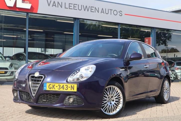 Alfa Romeo Giulietta 1.6 JTDm Distinctive | Leder | Cruise |, Auto's, Alfa Romeo, Bedrijf, Te koop, Giulietta, ABS, Airbags, Airconditioning