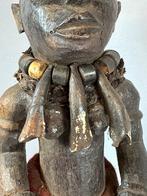 240460 - Old African Bakongo Bakulu protection figure - Cong, Ophalen of Verzenden