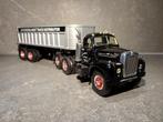 First Gear Mack B model dump trailer 1:34, Ophalen of Verzenden, Zo goed als nieuw, Bus of Vrachtwagen, Overige merken