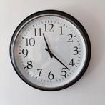 Zwarte analoge wandklok. Ikea Bravur., Ophalen, Gebruikt, Analoog, Wandklok
