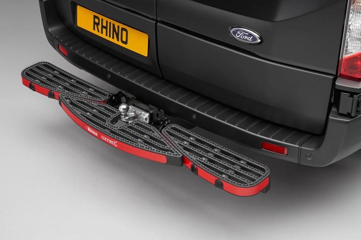 achteropstap voor montage aan 2 of 4 bouts trekhaak, Auto diversen, Auto-accessoires, Nieuw, Ophalen