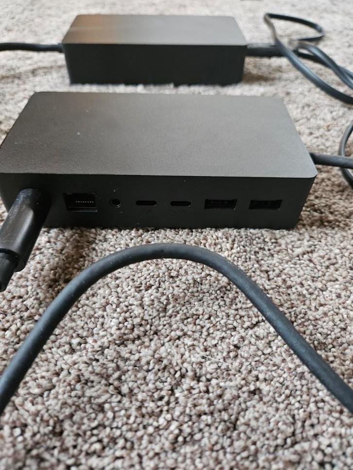 Microsoft Surface Docking Station 2 met kabels, Computers en Software, Dockingstations, Gebruikt, Docking station, Laptop, Tablet