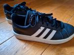 Kinder Adidas gymschoenen als nieuw maat 38, Kinderen en Baby's, Kinderkleding | Schoenen en Sokken, Ophalen of Verzenden, Zo goed als nieuw