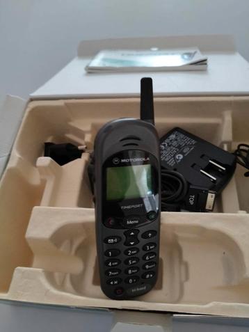 Motorola Timeport Triband - Klassieker! beschikbaar voor biedingen