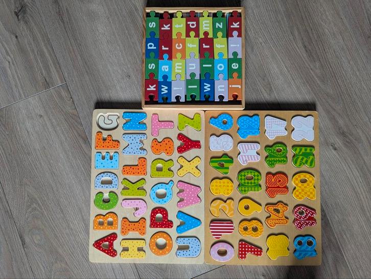 Houten Puzzels Letters & Cijfers (3 stuks), Kinderen en Baby's, Speelgoed | Kinderpuzzels, Zo goed als nieuw, 10 tot 50 stukjes