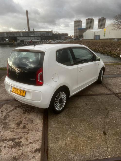 Volkswagen up! 1.0 44KW 2012 Wit bluemotion, Auto's, Volkswagen, Particulier, up!, Airbags, Airconditioning, Bluetooth, Boordcomputer
