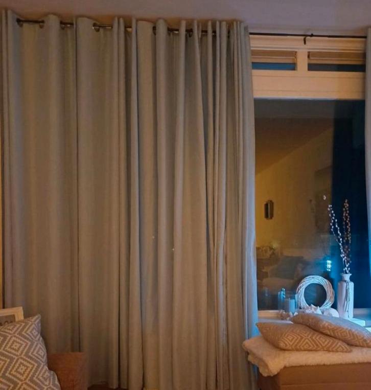 overgordijnen grijs blauw inbetween kant en klaar ringen, Huis en Inrichting, Stoffering | Gordijnen en Lamellen, Zo goed als nieuw