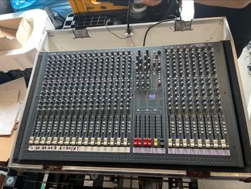 SOUNDCRAFT SPIRIT LX7 Memgtafel 24 input 7Bus 6Aux + Case !! beschikbaar voor biedingen