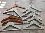 10x (wit) Houten Kledinghangers Kinderen, Ophalen of Verzenden, Zo goed als nieuw, Hout, Kinderen