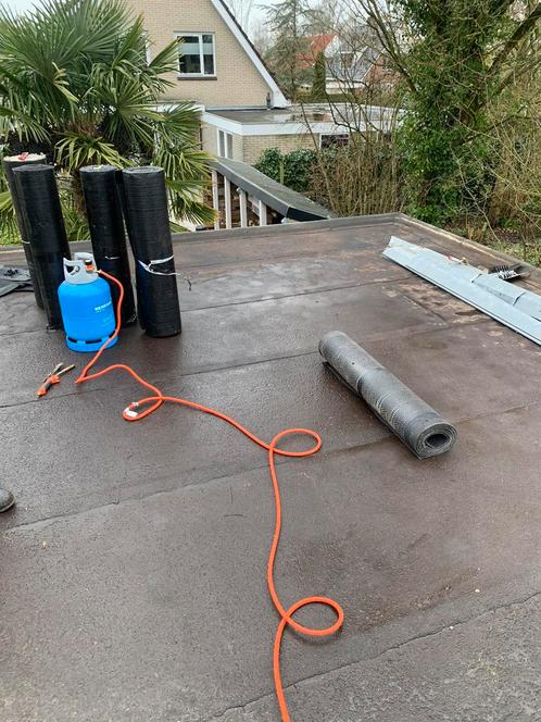 Dakdekker. Reparatie van een dak van elke complexiteit van, Doe-het-zelf en Verbouw, Dakpannen en Dakbedekking, Nieuw, 15 m² of meer