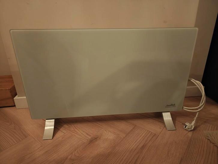 Electrische glasplaat convector met wifi, Doe-het-zelf en Verbouw, Verwarming en Radiatoren, Zo goed als nieuw, Overige typen