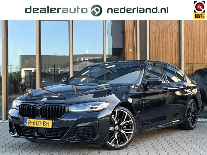 Bmw 5-serie 5-serie 520i High Executive 50 Jahre Edition | M, Auto's, BMW, Particulier, 5-Serie, ABS, Achteruitrijcamera, Adaptieve lichten