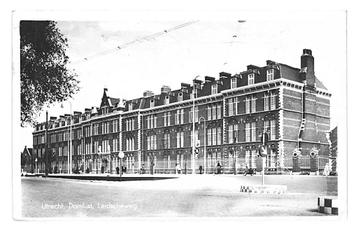 975780 Utrecht Damlust Leidscheweg 47 Gelopen met postzegel  beschikbaar voor biedingen