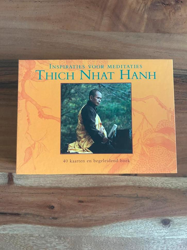 Thich Nhat Hanh - Inspiraties voor meditaties - boek + box, Boeken, Esoterie en Spiritualiteit, Zo goed als nieuw, Overige typen