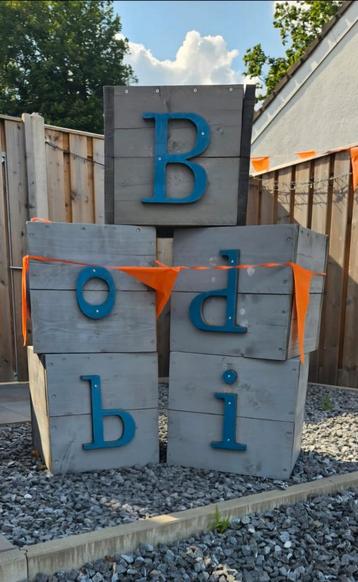 Geboortebord / blokken beschikbaar voor biedingen