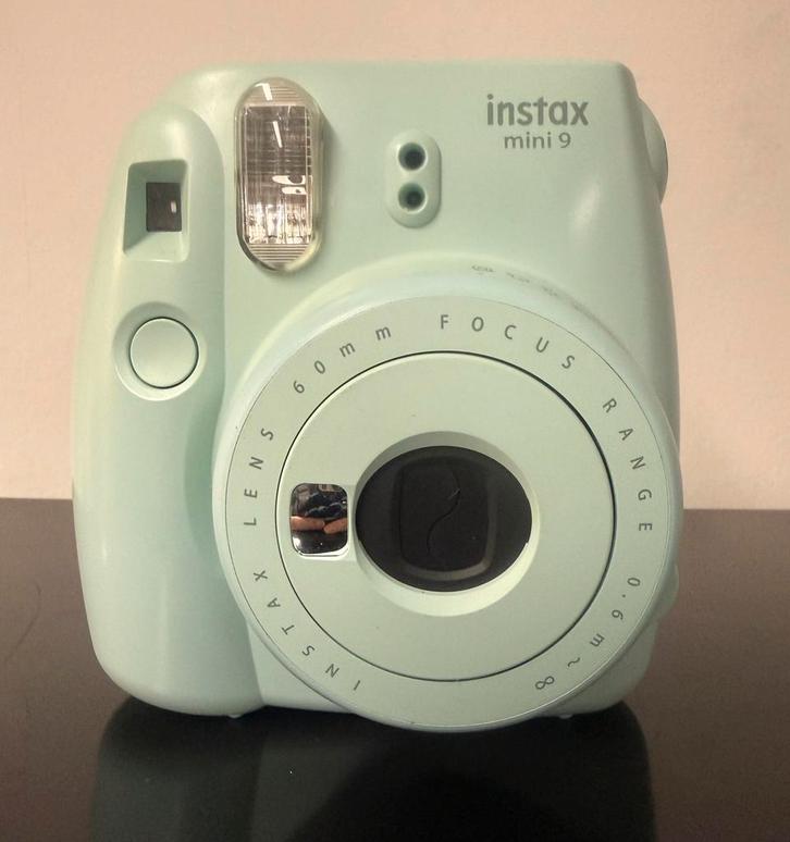 FUJI INSTAX MINI 9  MINT GROEN + HOESJE/TASJE, Audio, Tv en Foto, Fotocamera's Analoog, Zo goed als nieuw, Polaroid, Fuji, Ophalen of Verzenden
