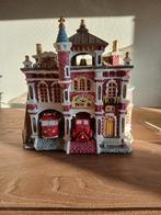 Lemax Brandweer kerstdorp - Kersthuisje Engine house no. 8, Diversen, Kerst, Ophalen of Verzenden, Zo goed als nieuw