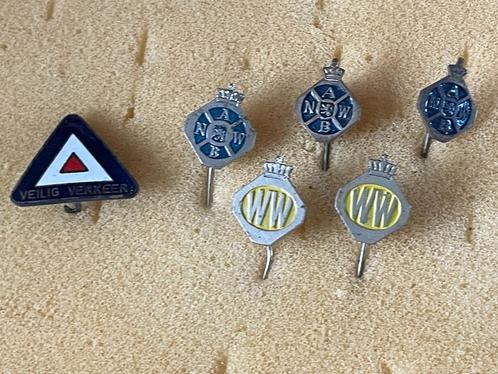 Anwb - wegenwacht - veilg verkeer speldje, Verzamelen, Speldjes, Pins en Buttons, Zo goed als nieuw, Speldje of Pin, Merk, Ophalen of Verzenden