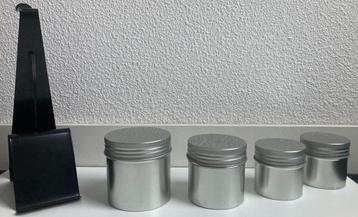 Setje metalen bureau accessoires (ANILINARE & MÖJLIGHET, 5x) beschikbaar voor biedingen