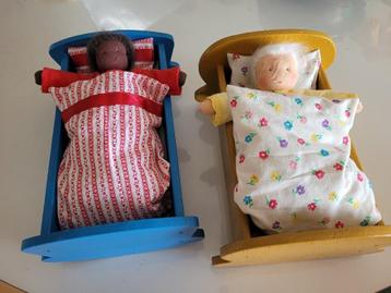 Poppen bedje  beschikbaar voor biedingen