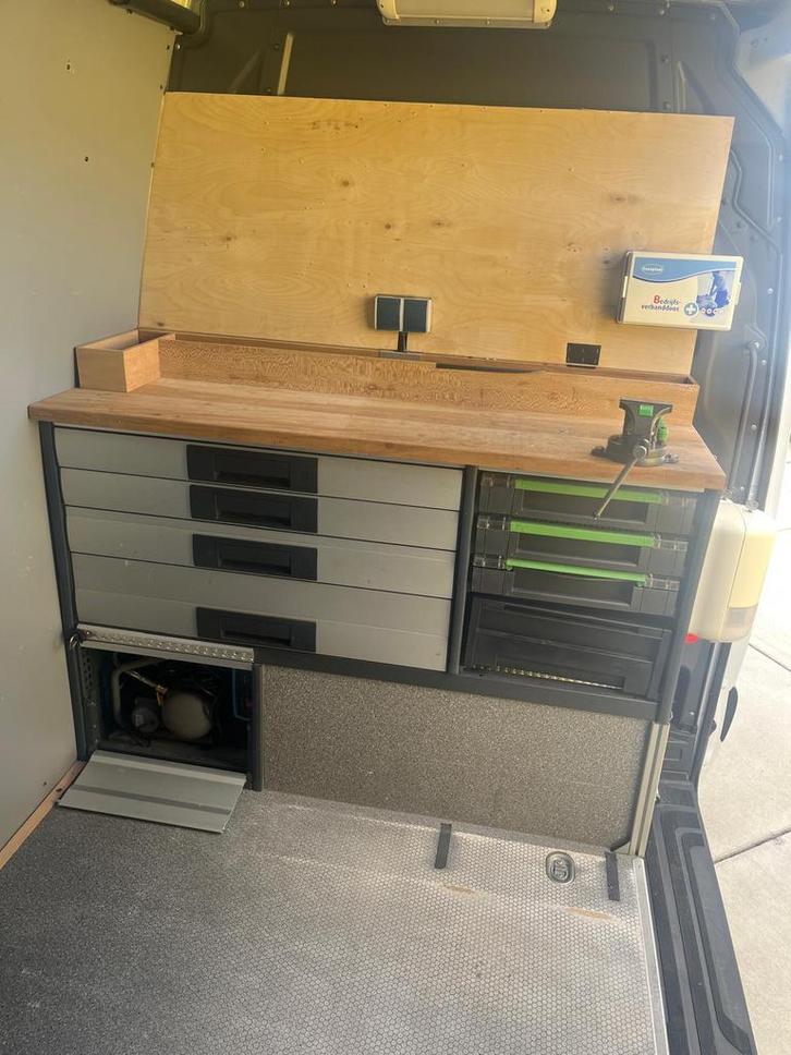 Complete werkbus-inrichting met compressor en omvormer, Auto diversen, Overige Auto diversen, Ophalen