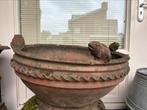 Prachtige vintage terracotta bloembak met kikkers op de rand, Tuin en Terras, Bloembakken en Plantenbakken, Ophalen, Steen, Gebruikt