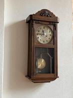 Antieke Wandklok hout met koperen gong, Ophalen