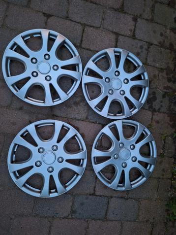 wieldoppen 15 inch  beschikbaar voor biedingen