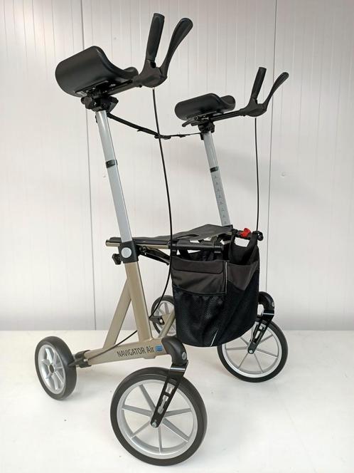 Rehasense Navigator Air L armschalen rollator + Servicebeurt, Diversen, Rollators, Zo goed als nieuw, Lichtgewicht, Opvouwbaar