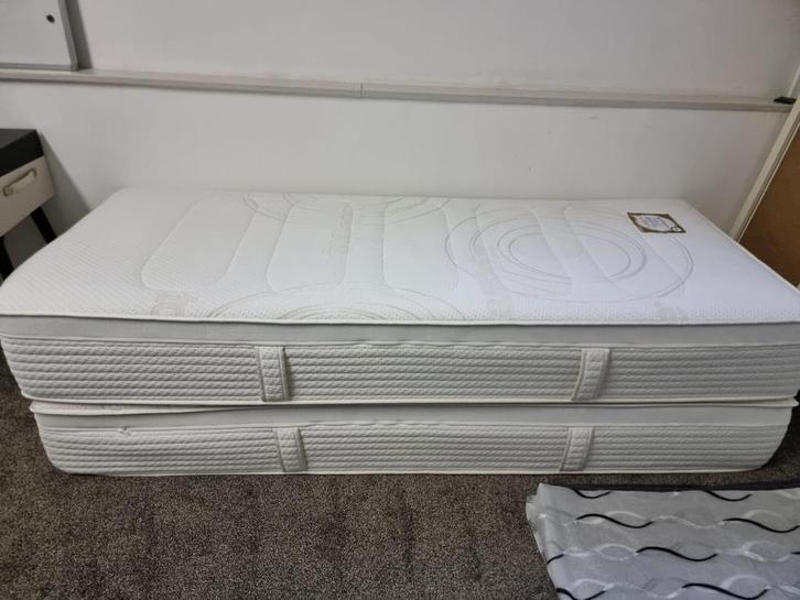 Nieuwe pocketveer matras 2x 80cm /160cm orthopedisch topcare, Huis en Inrichting, Slaapkamer | Matrassen en Bedbodems, Zo goed als nieuw