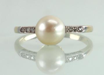 Antieke Art Deco gouden ring met parel en diamant  beschikbaar voor biedingen