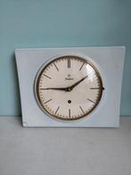 Vintage West Germany Keramieken Wandklok Pastel Blauw, Antiek en Kunst, Antiek | Klokken, Ophalen of Verzenden