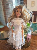 Mooie barbie ,mattel met super jurkje, Ophalen of Verzenden, Zo goed als nieuw, Kleertjes