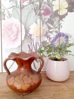 Vintage Aardewerk Vaasje met Bloemen, Antiek en Kunst, Antiek | Vazen, Ophalen of Verzenden