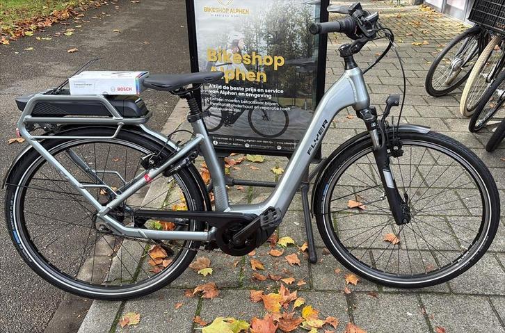 Mooie Flyer Go tour 2 Bosch 1 jaar garantie topdeal, Fietsen en Brommers, Fietsen | Dames | Damesfietsen, Zo goed als nieuw, (Extra) lage instap