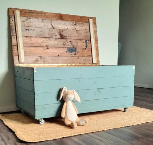 Grote Houten Kist op Wielen, Huis en Inrichting, Woonaccessoires | Kisten, Gebruikt, 50 tot 75 cm, 50 tot 75 cm, 100 tot 150 cm