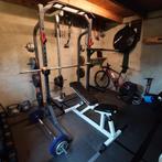 powerrack + latpull + verstelbare bank + véél gewicht, Sport en Fitness, Ophalen, Benen, Gebruikt, Krachtstation