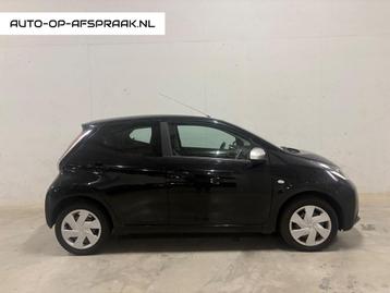 Toyota Aygo 1.0 VVT-i x-pure 5drs. Apple Car Play Cruise Con beschikbaar voor biedingen
