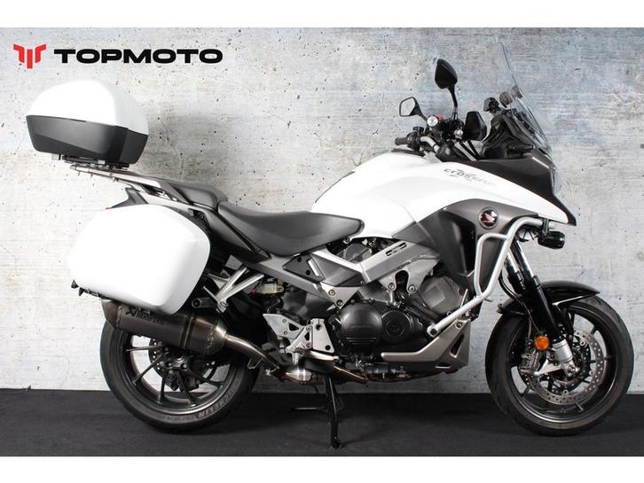Honda VFR 800 X Crossrunner ABS (bj 2015), Motoren, Motoren | Honda, Bedrijf, Overig, meer dan 35 kW, 4 cilinders, Motorrijbewijs A