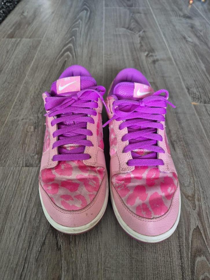 Weinig gedragen Dunk low, Kleding | Dames, Schoenen, Zo goed als nieuw, Sneakers of Gympen, Roze, Ophalen of Verzenden