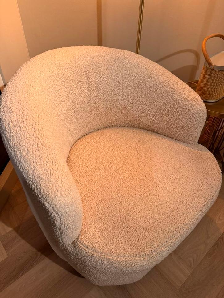 Mooie fauteuil in teddy-stof, Huis en Inrichting, Fauteuils, Zo goed als nieuw, Stof, 50 tot 75 cm, Ophalen