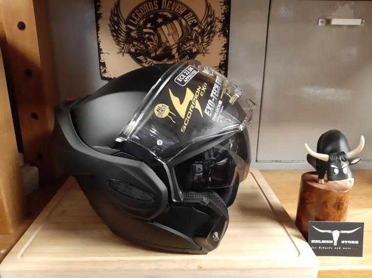 scorpion exo tech helm maat S scorpion helm mat zwart maat S, Motoren, Kleding | Motorhelmen, Dames, Heren, Kinderen, Systeemhelm