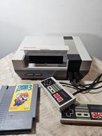 Nintendo nes 8-bit met super Mario bros 3, twee controllers, Ophalen of Verzenden, Zo goed als nieuw, Met 2 controllers