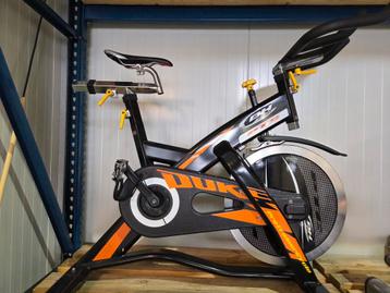 Met de BH Fitness Duke H920 indoor fiets spinning bike beschikbaar voor biedingen