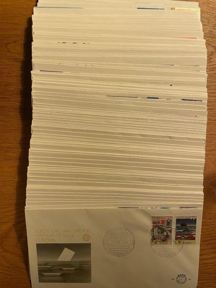 106. Restpartij 1e dag-enveloppen (divers), Postzegels en Munten, Postzegels | Nederland, Gestempeld, Na 1940, Ophalen of Verzenden