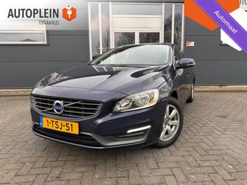 Volvo V60 1.6 T3 Momentum Automaat|NL Auto|Clima|Cruise|Navi beschikbaar voor biedingen