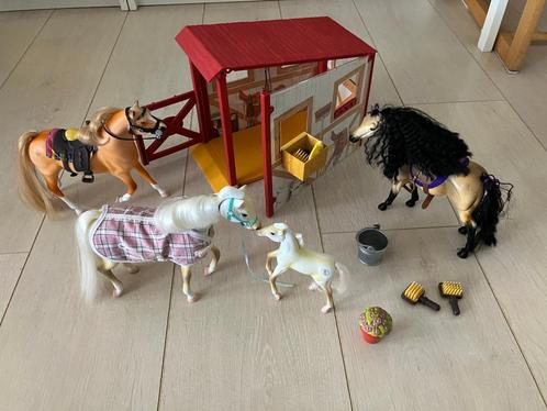 Grand Champions Paarden speelset met stal Vintage, Verzamelen, Dierenverzamelingen, Zo goed als nieuw, Beeldje of Figuurtje, Paard