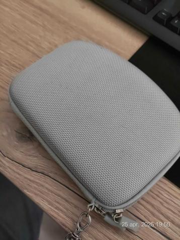 Tasje voor navigatiesysteem (of iets anders) beschikbaar voor biedingen