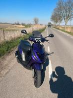 Piaggio zip 4t, Fietsen en Brommers, Scooters | Piaggio, Ophalen of Verzenden, Zo goed als nieuw, Benzine, Zip